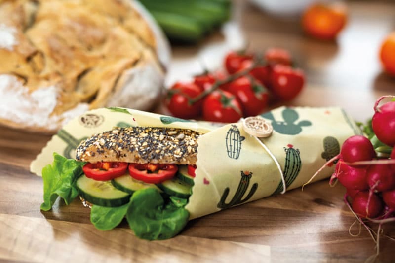 Brot in wachsfolie Belegtes Brot in beefoodwrap statt Plastikfolie.