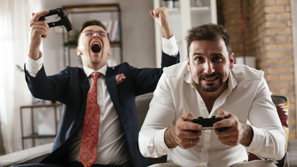 Ich will doch nur spielen! 6 2 Männer spielen an der Konsole